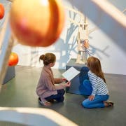 Die Sonderausstellung im Naturmuseum widmet sich dem Apfel. (Bild: Chris Mansfield)