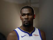 Kevin Durant - selbst in der NBA eine Ausnahmeerscheinung (Bild: KEYSTONE/AP/JEFF CHIU)