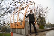 Architekturstudent Miro Bannwart hat im Rahmen seiner Masterarbeit eine neue Holzbauweise erfunden. Bild: PAG