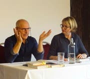 «Endlich erwachsen»: (Steven) Schneider vs. (Sybil) Schreiber traten vor 200 Frauen auf. Bild: Flavia Niederberger (Beckenried, 8. November 2019)