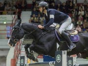 Steve Guerdat wird am Fünfsterne-CSI in Verona Dritter und führt das Weltcup-Klassement nach 4 von 14 Prüfungen an (Bild: KEYSTONE/EPA COMPIC/MAURI RATILAINEN)