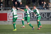Ein Krienser Jubeltänzchen (von links): Burim Kukeli, Igor Tadic und Nikola Mijatovic. (Bild: Eveline Beerkircher (Kriens, 10. November 2019))