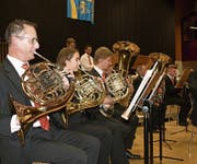Begeisterte mit schwierigen Werken: Harmoniemusik Kerns. (Bilder: Kurt Liembd, Kerns, 8. November 2019)