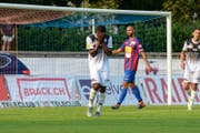 Ein Tag zum Vergessen für Kwadoh Duah (Gelb-Rot nach 17 Minuten) und seine Teamkameraden (Bild: Gianluca Lombardi)