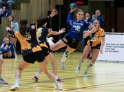 Die Zugerin Charlotte Kaehr beim Abschluss in der Sporthalle in Zug. (Bild: Patrick Huerlimann, Zug, 9. November 2019)