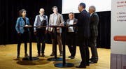 Von links: Eva Riedi, Urs Erb, Stefan Heggli, Gesprächsleiter Bruno Sidler, Lino Guzzella und Thomas Buchmann im Gespräch über Digitalisierung in Unternehmungen. Bild: Eddy Schambron