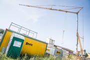 Baustellencontainer werden seit einiger Zeit immer wieder Ziel von Einbrechern. Auf Baustellen in St.Gallen und Steinach wurden daraus übers vergangene Wochenende teure Elektronikgeräte gestohlen. (Symbolbild: Andreas Stalder - 25. Juni 2019)