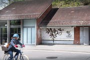 Der ehemalige Kiosk in der Bergstation der Mühleggbahn. Hier wird derzeit umgebaut, damit bis Ende Jahr der erste «inklusive Kiosk» der Ostschweiz seine Türen öffnen kann. (Bild: Ralph Ribi - 13. Mai 2019)