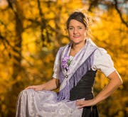 Dayana Pfammatter ist Dirigentin des Jodlerklubs Safran und tritt als Gast am Jahreskonzert der Stanser Jodlerbuebe auf. (Bild: PD)
