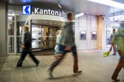 Haupteingang der Luzerner Kantonalbank. (Archivbild LZ)