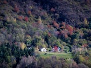 Touristen entdecken im Tessin neue Regionen, so zum Beispiel das Bleniotal. (Bild: KEYSTONE/TI-PRESS/PABLO GIANINAZZI)