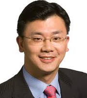 Anthony Kim arbeitet seit 2001 für die Denkfabrik Heritage Foundation, die in den Siebzigerjahren von konservativen Aktivisten gegründet wurde. Er ist für die Publikation des Index of Economic Freedom zuständig, eine Rangliste der wirtschaftsfreundlichsten Staaten. Zuvor diente er Ed Feulner, dem langjährigen Chef, als rechte Hand.
