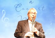Soloklarinettist Felix-Andreas Genner begeisterte mit seinem Auftritt. (Bild: Christine Ludwig, 2. November 2019)
