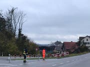 Die Situation kurz vor 8 Uhr: Die Feuerwehr hat den Brand unter Kontrolle. (Bild: Stephanie Martina)