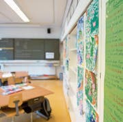 Blick in ein Schulzimmer des Schulhauses Finstersee. Bild: Maria Schmid (Menzingen, 4. Mai 2016)