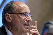 Im Visier der Migros-Zentrale in Zürich: Damien Piller, Präsident der regionalen Genossenschaft Neuenburg-Freiburg. (Bild: Anthony Anex/Keystone)