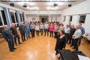 Eine Probe des Jodlerclubs St.Gallen im Kirchgemeindehaus Linsebühl: Die Probe vom 19. November ist offen für alle, die den Jodlerclub als Projektsänger am 27. und 28. Juni 2020 ans Eidgenössische Jodlerfest in Basel begleiten wollen. (Bild: Urs Bucher - 6. November 2015)