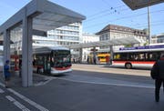 Der neue Bushof auf dem St.Galler Bahnhofplatz. Ob er mit dem Flux-Preis ausgezeichnet wird, zeigt sich am 28. November. (Bild: PD)