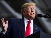 Als Teil einer Vereinbarung zur Beilegung des Rechtsstreit rund um seine Stiftung muss US-Präsident Trump zwei Millionen Dollar bezahlen. (Bild: KEYSTONE/AP/EVAN VUCCI)
