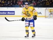 Der nun in Schweden spielende Ken Jäger debütiert am Wochenende im Nationalteam (Bild: KEYSTONE/SPENGLER CUP/MELANIE DUCHENE)