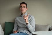Jordi Quintillà hat ein Studium der Sportwissenschaften in der Tasche. (Bild: Lisa Jenny)