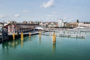 Die Polizei hat den leblosen Mann beim Romanshorner Hafen aus dem Bodensee geborgen. (Bild: Reto Martin)