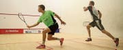 Das Grabser Duell zwischen Yannick Wilhelmi (links) gegen Roger Baumann vom SRC Vaduz ging an den Spieler des Squashclub Grabs. Bild: Robert Kucera