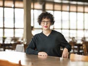 Mit ihrem ersten Roman «Die Nachkommende» ist Ivna Žic für den Schweizer Buchpreis nominiert; im Theaterbetrieb ist sie indes schon seit zehn Jahren: Žic schreibt und inszeniert in der Schweiz, in Deutschland und in Österreich. (Bild: Keystone/CHRISTIAN BEUTLER)