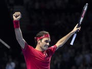 Jubel in Basel - und nach acht Jahren auch wieder an den ATP Finals? Roger Federer fühlt sich jedenfalls erholt und hoch motiviert (Bild: KEYSTONE/GEORGIOS KEFALAS)
