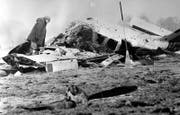Am 17. Februar 1982 kroch Hoeness aus diesem Flugzeugwrack. (Bild: Keystone)