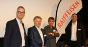 David Schuler, Verwaltungsratspräsident, Hans Göldi, Sicherheitsberater, Robert Bösch,Fotograf, Geograf und Bergführer und Thomas Schneider, Bankleitungsmitglied (von links). (Bild: PD)