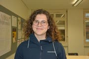 Livia Gisler aus Schattdorf findet es unglaubwürdig, wenn man an einem Klimastreik teilnimmt aber regelmässig mit dem Flugzeug in den Ferien verreist.