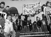 Nach dem Mauerfall musste die Schweiz ihre Stellung in Europa überdenken - das führte 1992 zu einem hochemotionalen Abstimmungskampf über den EWR-Beitritt, der dann mit 50,3 Prozent abgelehnt wurde. (Archivbild: Keystone)