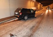 Der Lenker verletzte sich lebensbedrohlich. (Bild: Kantonspolizei Nidwalden)