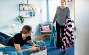 Die heutigen jungen Erwachsenen mögen ihre Eltern und Eltern ihre Kinder – wenn sie es sich bloss nicht so bequem machen würden. Bild: Getty Images