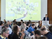 Parteipräsident und Nationalrat Jürg Grossen spricht an der Delegiertenversammlung der Grünliberalen Partei der Schweiz am Samstag in Spiez. (Bild: KEYSTONE/PETER SCHNEIDER)