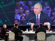 Russland soll nach den Worten von Staatschef Putin bei der Entwicklung künstlicher Intelligenz weltweit führend sein. (Bild: KEYSTONE/AP Pool Sputnik Kremlin/ALEXEI NIKOLSKY)