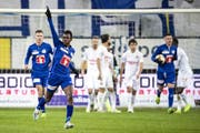 Jubel bei Luzerns Ibrahima Ndiaye nach dem Tor zum 1:2 gegen Servette. (Bild: KEYSTONE/Alexandra Wey, Luzern, 9. November 2019)