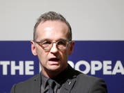 Der deutsche Aussenminister Heiko Maas hat sich am Freitag am Rande des EU-Aussenministertreffens in Bukarest besorgt über die bevorstehende Kündigung des INF-Vertrag zum Verzicht auf landgestützte atomare Mittelstreckenwaffen durch die USA gezeigt. (Bild: KEYSTONE/EPA/ROBERT GHEMENT)