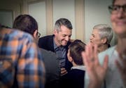 Neuer Stadtrat: Fabrizio Hugentobler mit Sohn und Ehefrau Suzana.