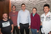Der neue Vorstand (von links): Marco Traxel, Beat Infanger, Louis Camenzind, Corina Ferrari (Dirigentin) und Fabian Gisler. (Bild: Robi Kuster, 9. Februar 2019)
