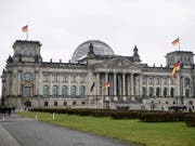 Die SPD und die Unionsparteien haben in der deutschen Wählergunst leicht zugelegt. (Bild: KEYSTONE/EPA/CLEMENS BILAN)