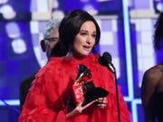 Gewann den Grammy-Musikpreis für das «Album des Jahres»: die US-Country-Sängerin Kacey Musgraves mit ihrem Album «Golden Hour». (Bild: KEYSTONE/AP Invision/MATT SAYLES)