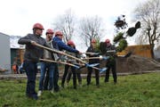 Spatenstich zum Bau des neuen Gemeindewerkhofes in Buochs. (Bild: Matthias Piazza (Buochs, 11. Februar 2019))