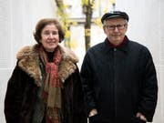 Unerbittlich auf der Jagd nach Nazi-Schergen: Beate Klarsfeld und ihr Mann Serge in der Pariser Shoa-Gedenkstätte 2017. (Bild: KEYSTONE/EPA/ETIENNE LAURENT)