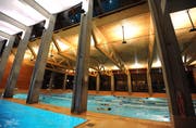 Im Weinfelder Hallenbad verhindern die Betonsäulen eine freie Sicht für die Badmeister. Ein Bub wäre Anfang Jahr fast ertrunken. (Bild: PD)