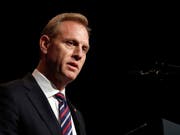Der amtierende US-Verteidigungsminister Shanahan will mit der Regierung in Bagdad über den Kampf gegen die Terrormiliz Islamischer Staat (IS) sprechen. (Bild: KEYSTONE/EPA ISP POOL/MARTIN H. SIMON / POOL)