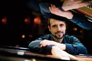 Jazzpianist Claude Diallo spielt im Schloss Dottenwil. (Bild: PD)