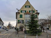 Die Hirschenpost an der Hauptstrasse. (Bild: Martina Eggenberger Lenz)