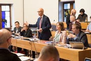 Die Stadtratsbank im Parlamentssaal (von links): Markus Buschor, Maria Pappa, Stadtpräsident Thomas Scheitlin, Sonja Lüthi und Peter Jans. (Bild: Ralph Ribi - 30. Oktober 2018)